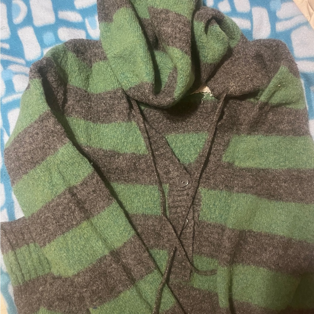 Striped Sweater with hood and neck ties.